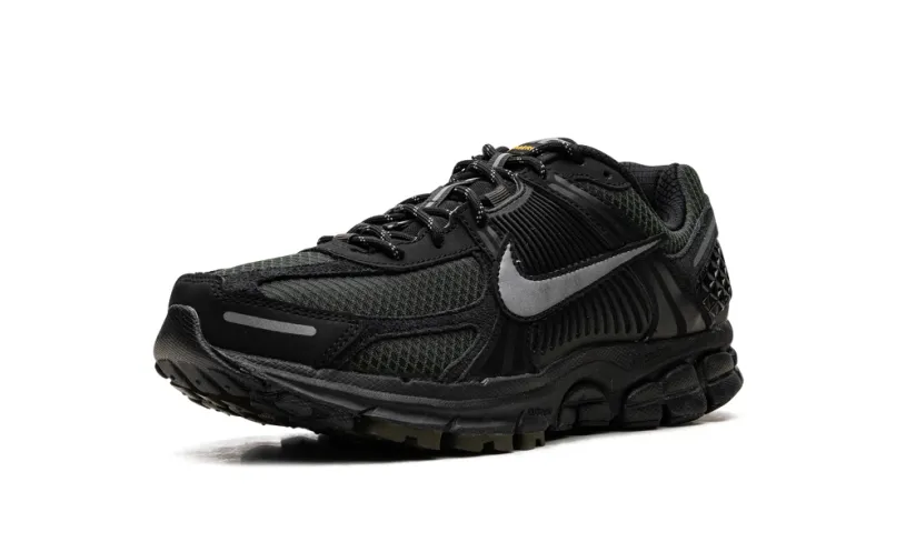 Nike Lifestyle Vomero 5 'Black Sequoia'